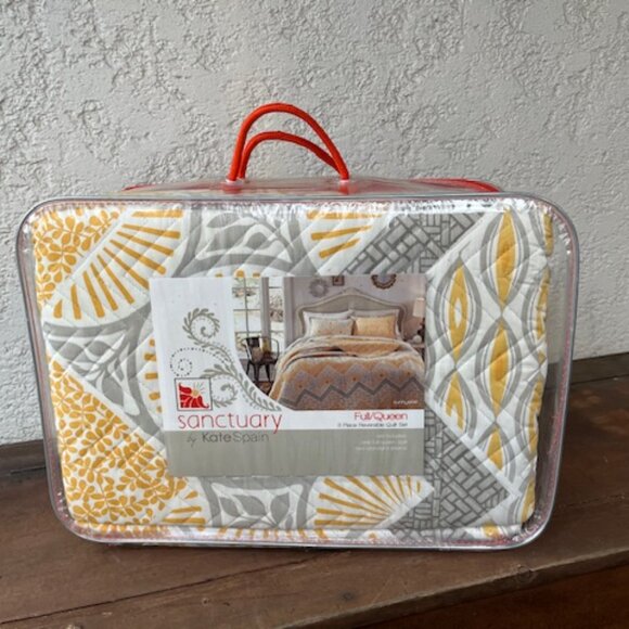 Sunnyside 3-Piece Reversible Quilt Set – new - Picture 5 of 9